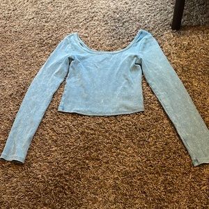 i am selling a long sleeve blue top! this is perfect for spring.